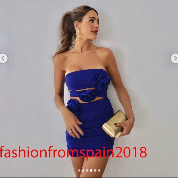 Zara NWT 3D Blue flower appliqué mini ruched strapless dress with cutout details - Picture 16 of 16
